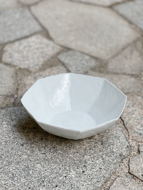 Octagonal Bowl (8각 볼) by Park Songkuk