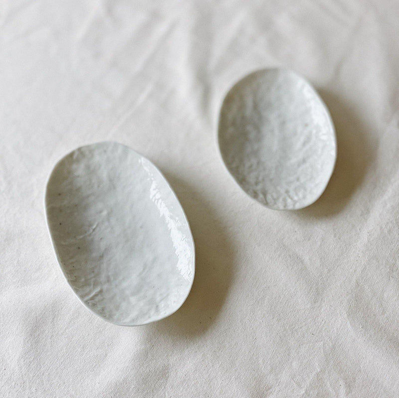 Small Oval Plate (two different sizes) (작은 타원접시, 2종류) by PARK Songkuk - Stroll
