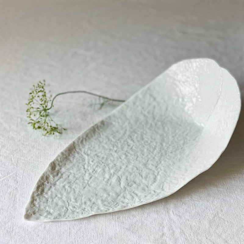 Leaf Plate (XL) by Park Songkuk